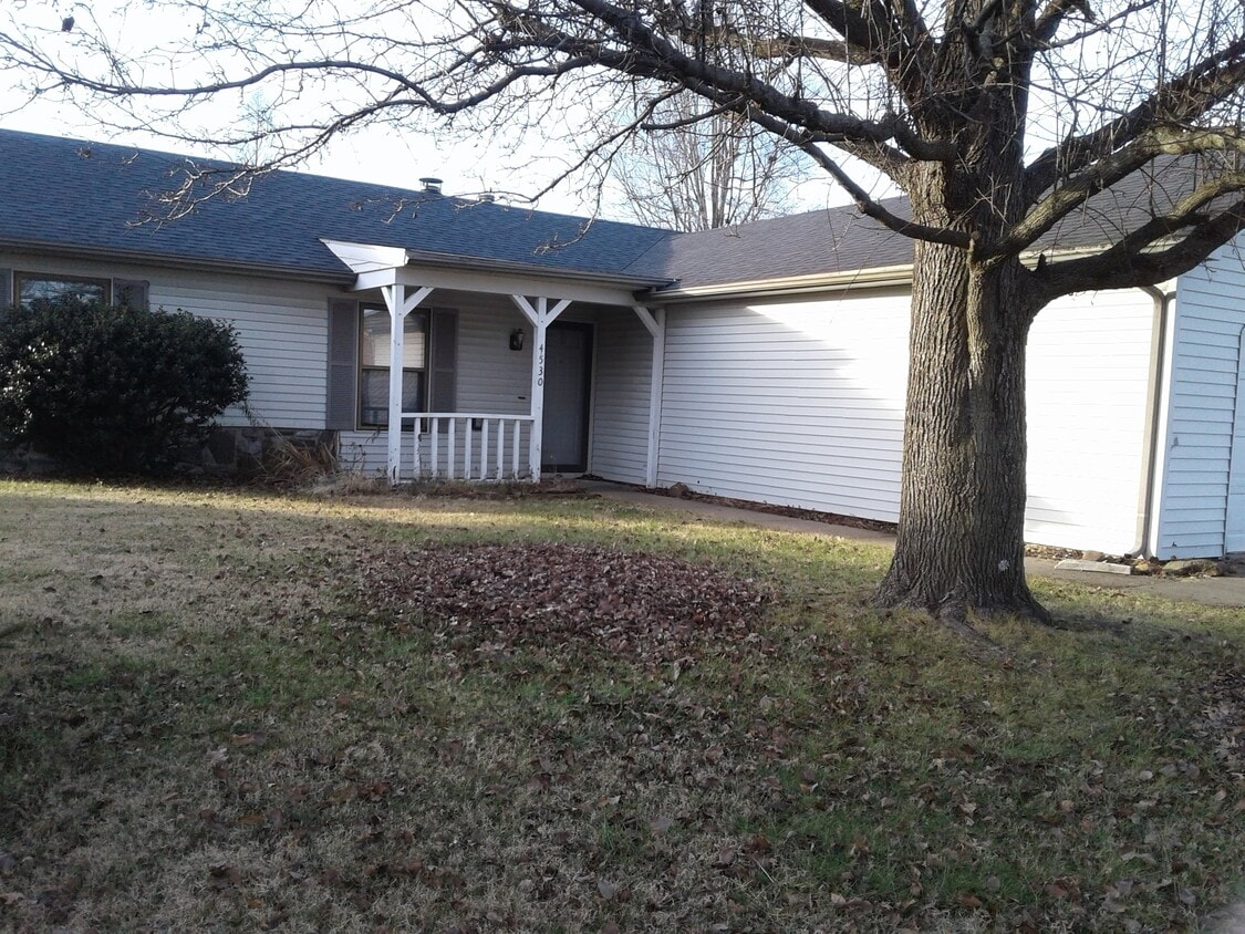4530 Hunters Ter, Owensboro, KY 42303 House Rental in Owensboro, KY