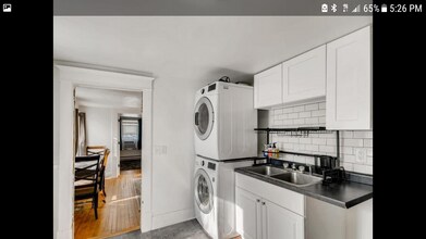 Building Photo - 1715 6th St NE