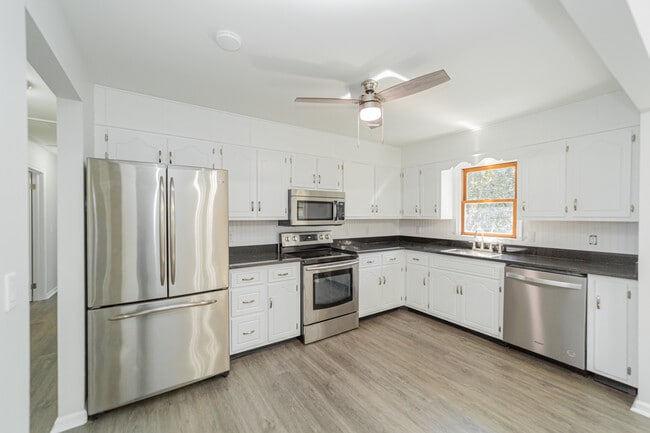 Foto del edificio - 3800 Farmersville Rd
