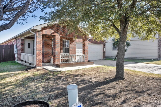 Building Photo - 6117 Los Cielos Blvd