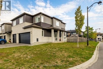 Building Photo - 161 Jardiniere St