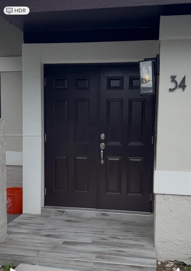 Foto del edificio - 9630 SW 152nd Ave