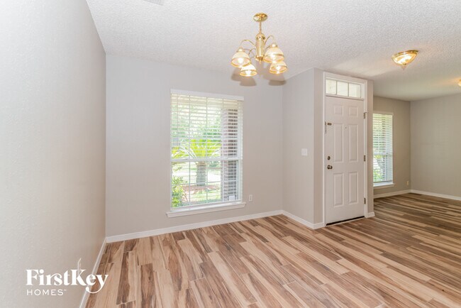 Building Photo - 9759 Redbird Creek Dr
