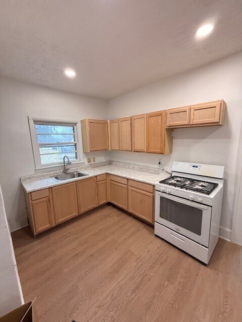 Foto del edificio - 11832 Simcoe St