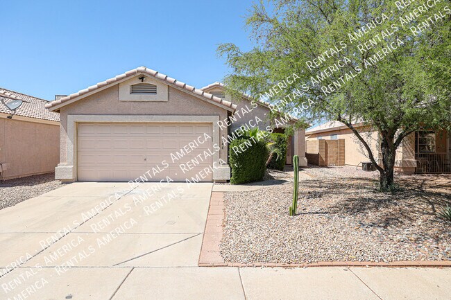 Building Photo - Charming 3 bedroom 2 bath