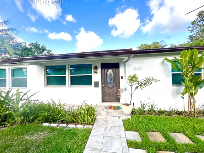 Foto del edificio - 2520 Ridgeway Ave