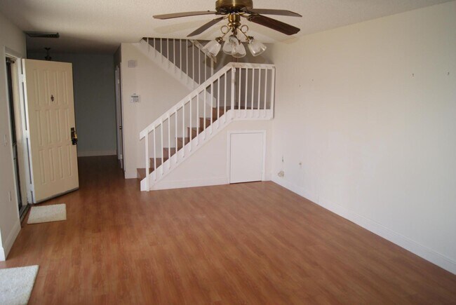 Foto del edificio - 219 Charter Way