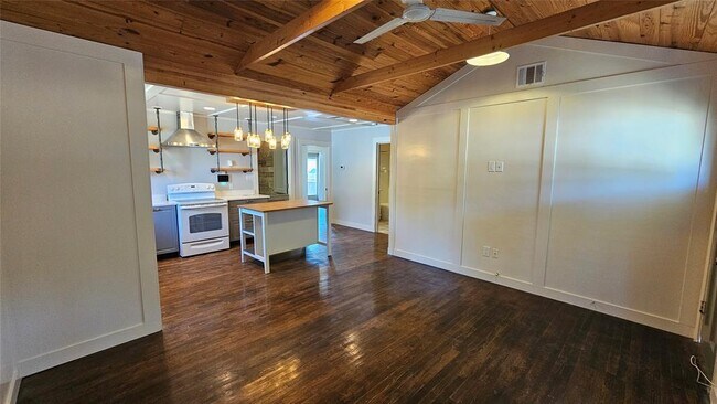 Foto del edificio - 1614 N Lynn St