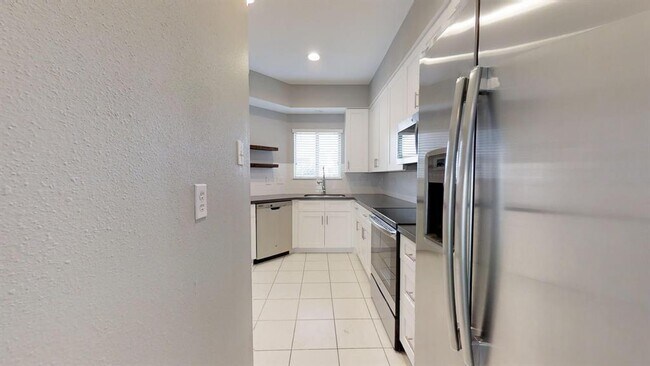 Foto del edificio - 5951 Woodway Place Ct