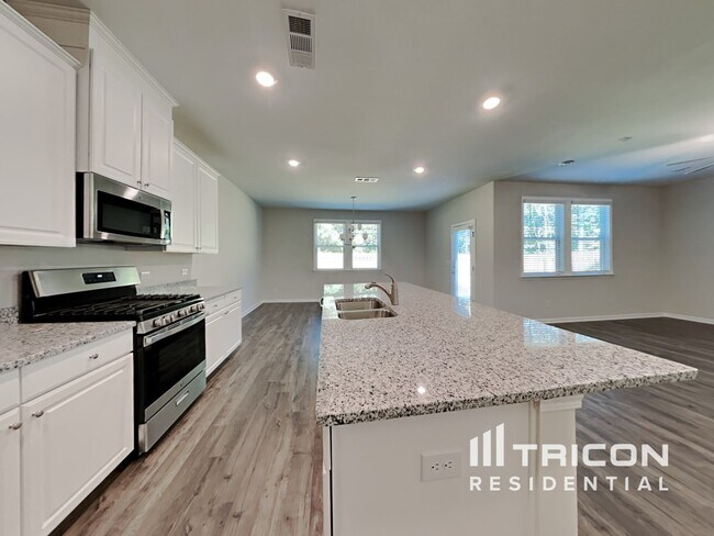 Foto del edificio - 156 Chapelcrest Ln