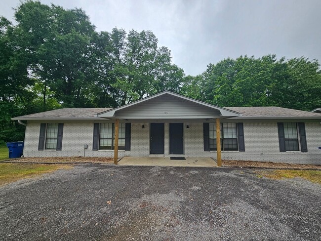 Building Photo - 24 Linder Rd