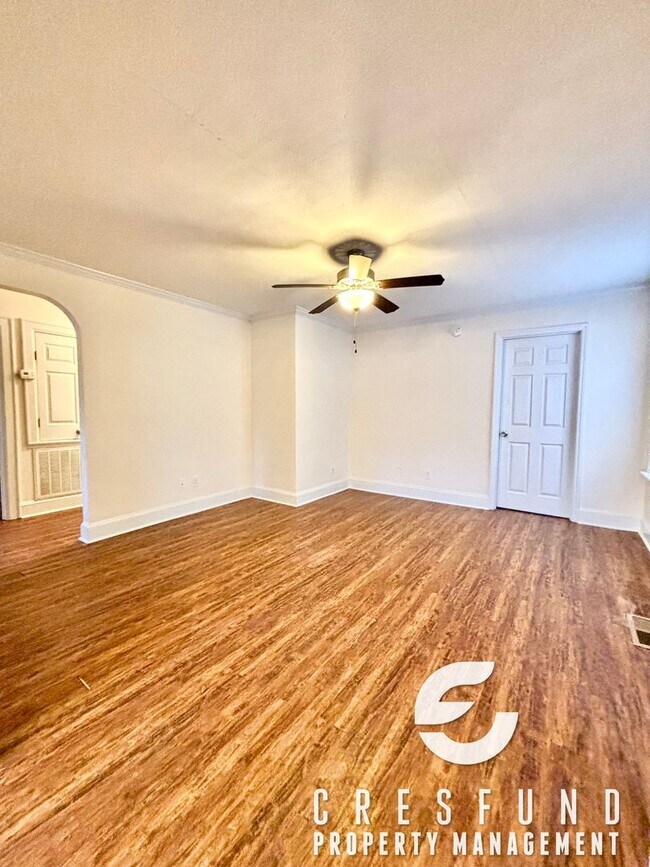 Foto del edificio - 3 Bed, 3 Bath located in HAYMOUNT - READY FOR MOVE IN TODAY!