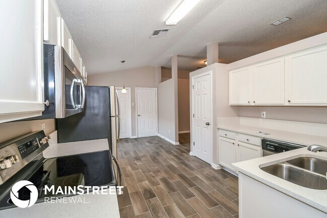 Foto del edificio - 1693 Spring Branch Dr W
