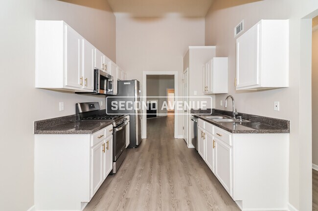 Foto del edificio - 5012 Serenity Point Ln