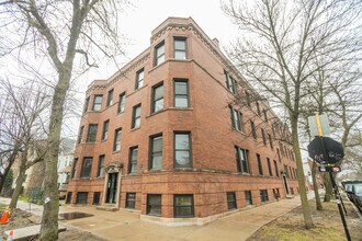 Building Photo - 2254 N Sawyer Ave