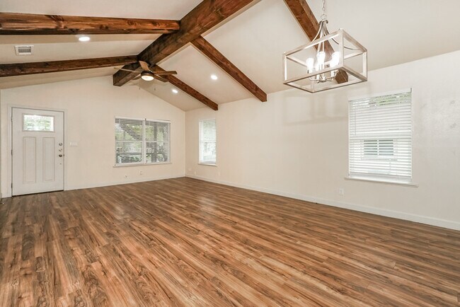 Foto del edificio - 931 W Hutchins Pl