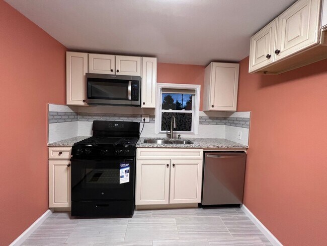 Foto del edificio - 117 Barbee Rd