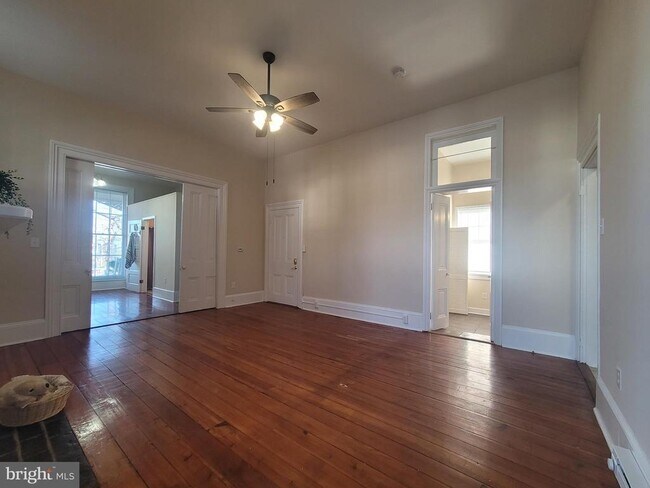 Foto del edificio - 447 N Loudoun St