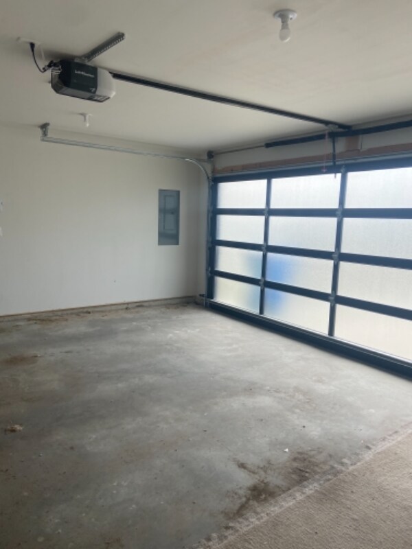 Foto del edificio - 1467 Surprise Valley Rd