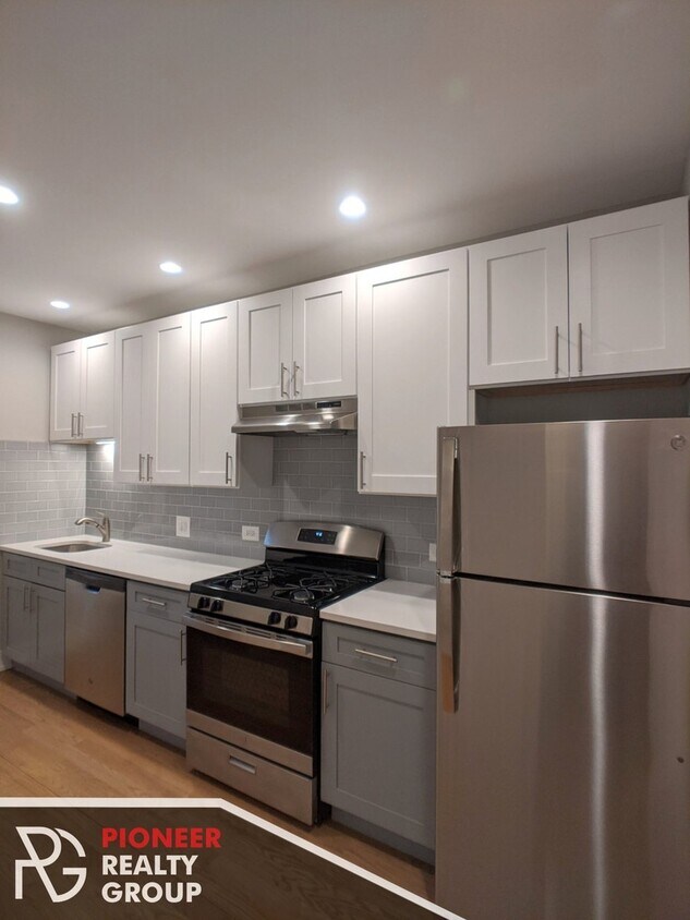 1919 W Winona St Unit 1, Chicago, IL 60640 Apartments in Chicago, IL