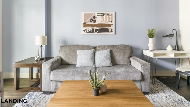 Building Photo - 1414 Wood Hollow Dr