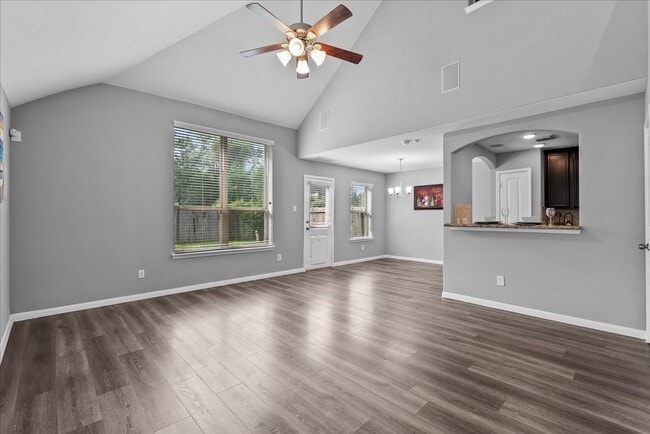 Building Photo - 207 Sea Breeze Dr