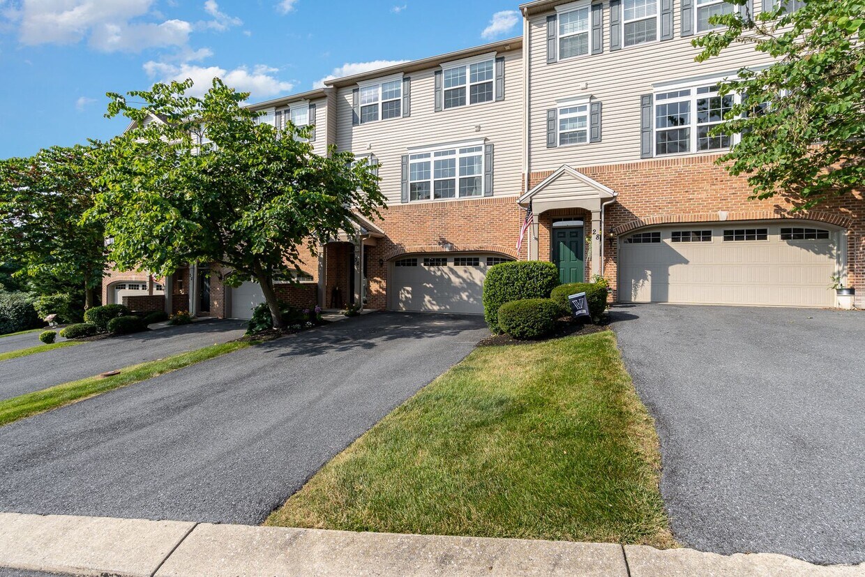 Primary Photo - 30 Dougherty Dr