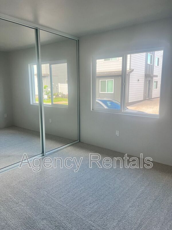 Building Photo - 91-3525-3525 Kamalie Mua St