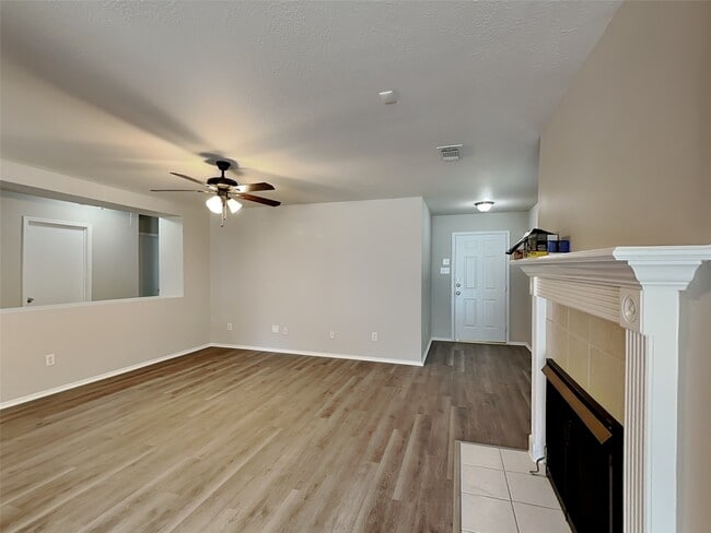 Foto del edificio - 1207 Hannover Blvd