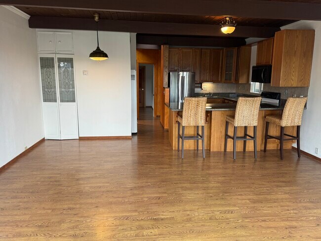 Foto del edificio - 149 Sierra Point Rd