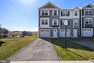Building Photo - 15 Justify Dr