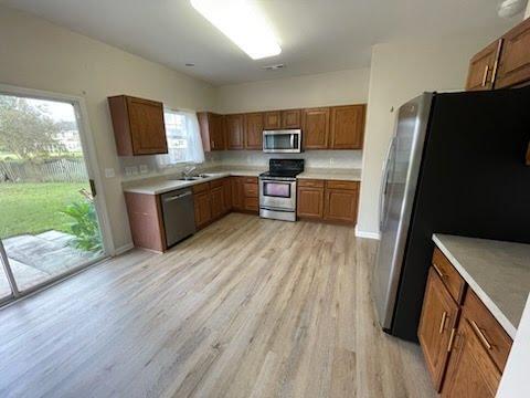 Foto del edificio - 7106 Windmill Creek Rd