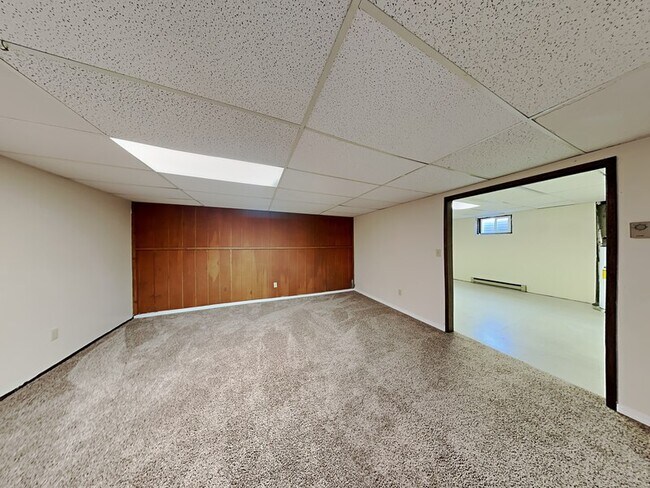 Building Photo - 13304 E 10th Ave