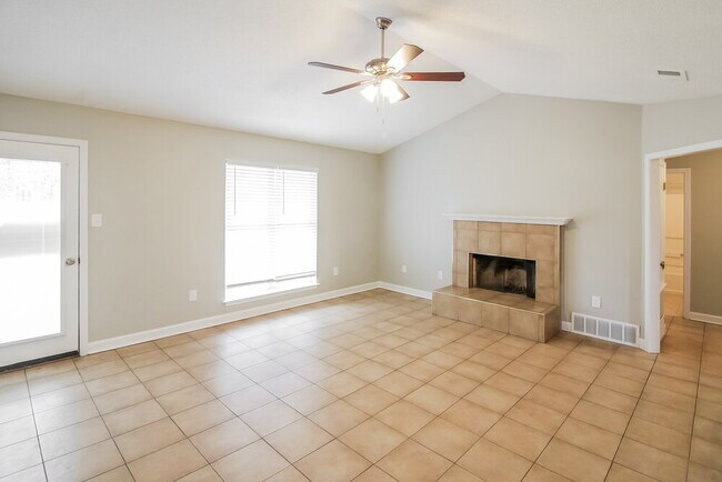 Foto del edificio - 4157 Brighton Dr