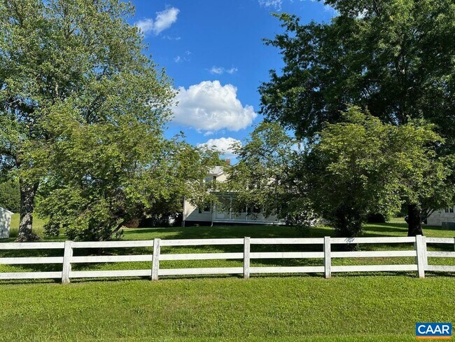 Foto del edificio - 5420 Old Barboursville Rd