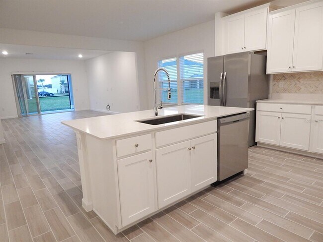 Foto del edificio - 5675 SW 93rd St