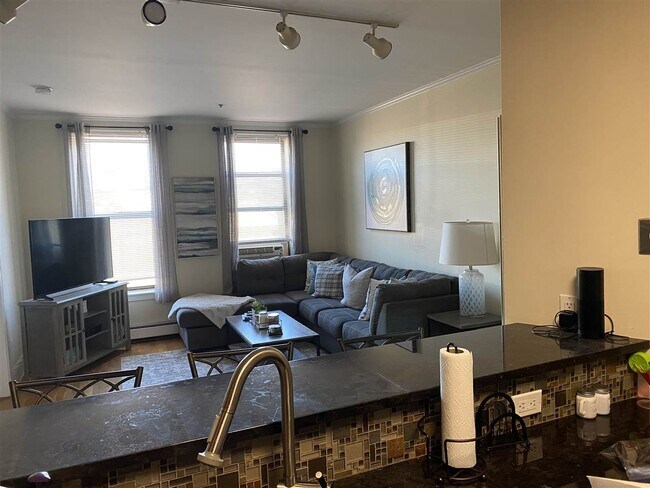 Foto del edificio - 1115 Willow Ave