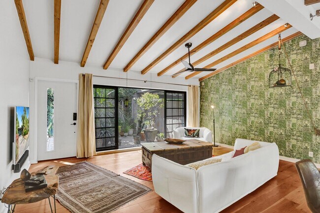 Foto del edificio - 1613 SW 5th Ct