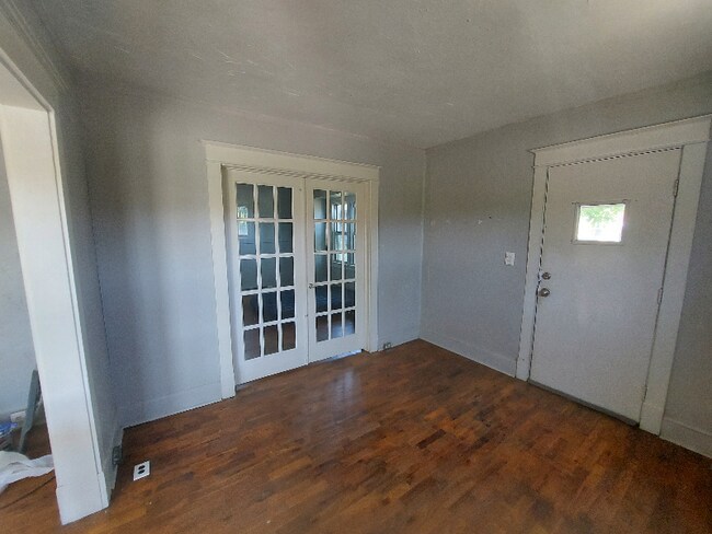 Foto del edificio - 4644 Agnes Ave