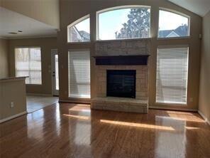 Building Photo - 1515 Mesa Verde Dr