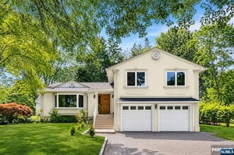 Building Photo - 111 Ramille Ct
