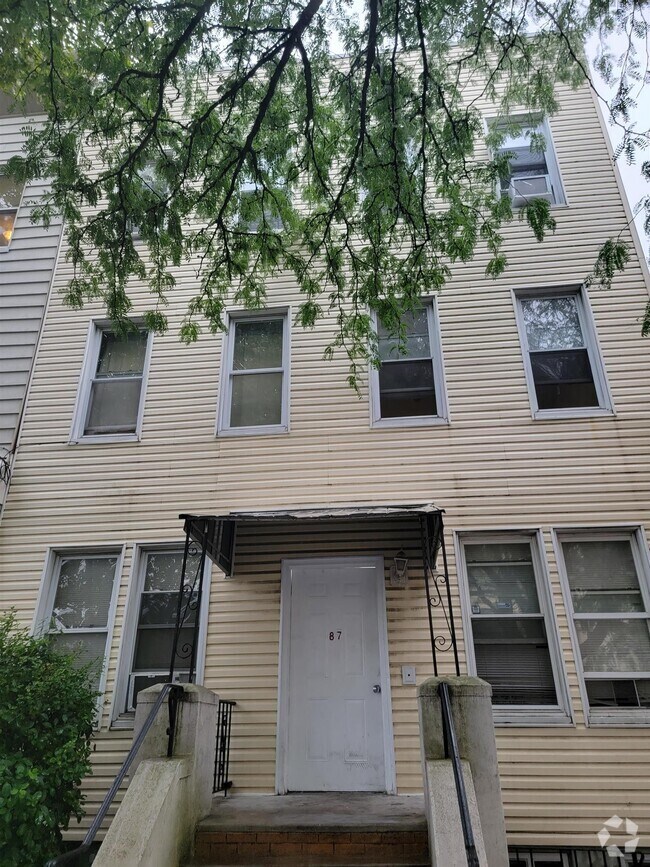 Building Photo - 87 Wales Ave