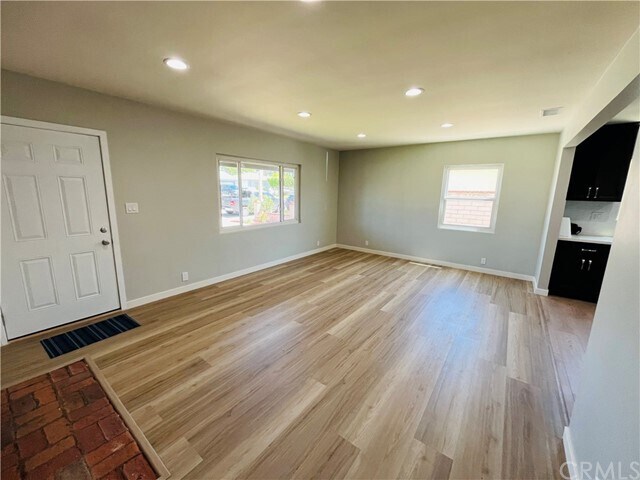 Foto del edificio - 1892 Russell Pl