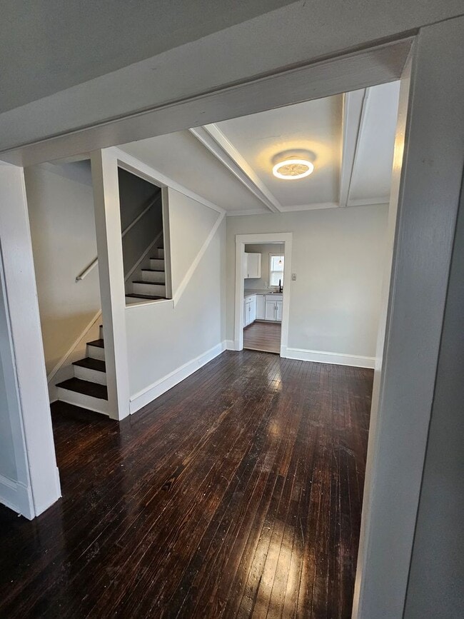 Foto del edificio - Wakefield7010-7014