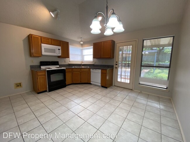 Foto del edificio - 2 br, 1 bath House - 1037 Stableway Ln