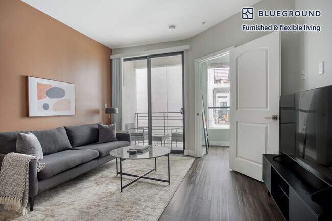 Building Photo - 5500 Klump Ave