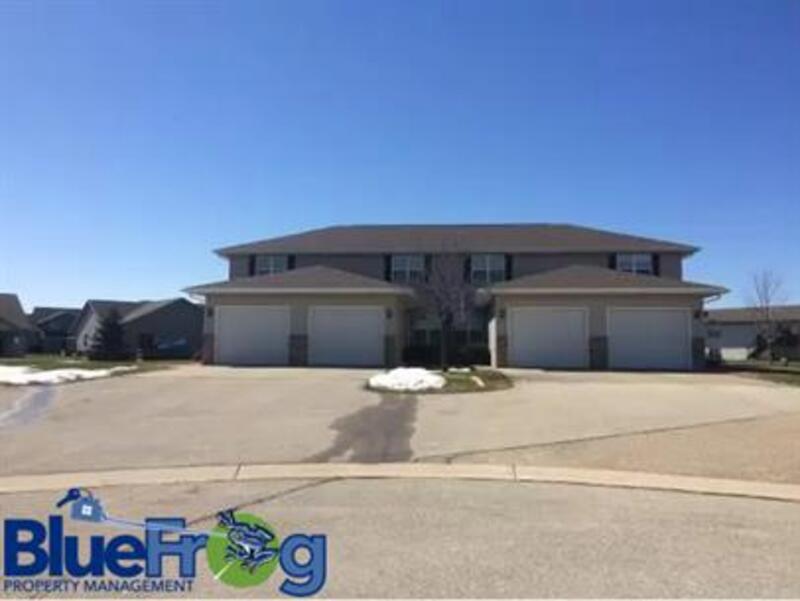 Foto principal - 1670-1676-1676 Golf Bridge Dr