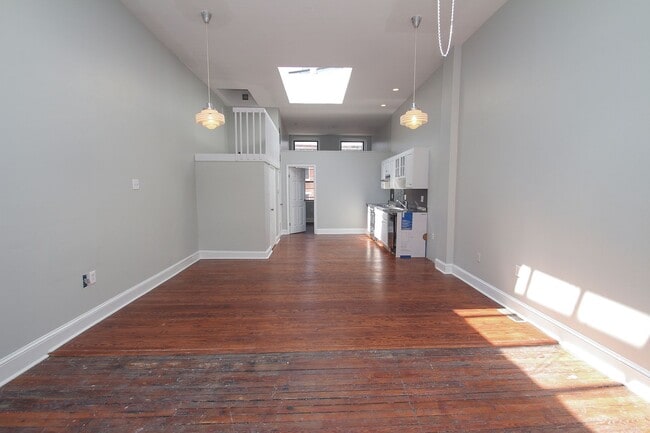 Photo - 1527 South St Apartment