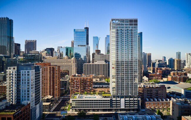Building Photo - 320 W Ohio St
