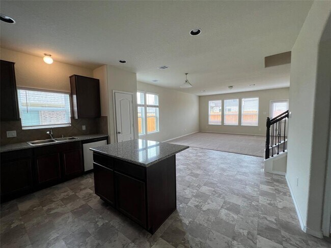 Building Photo - 3354 Avary River Ln
